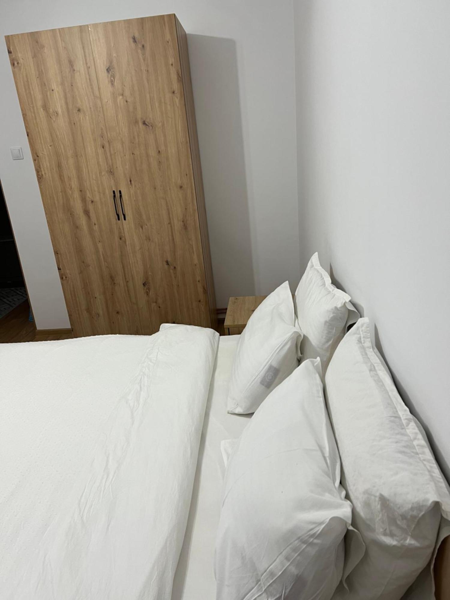 Apartament Centru Râmnicu Vâlcea Buitenkant foto